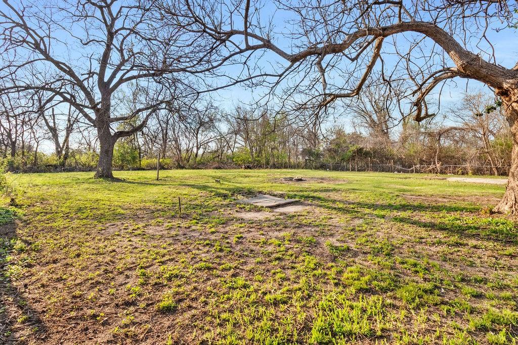 5112 Rinker Road Kansas City, MO 64129 - Photo 35 of 41