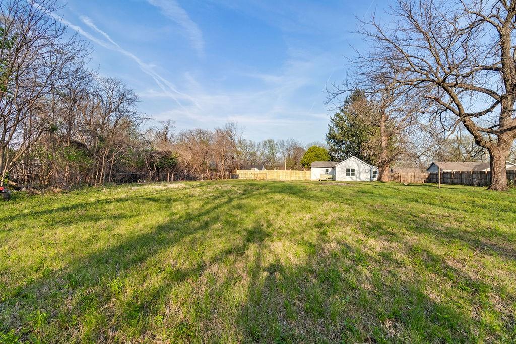 5112 Rinker Road Kansas City, MO 64129 - Photo 37 of 41