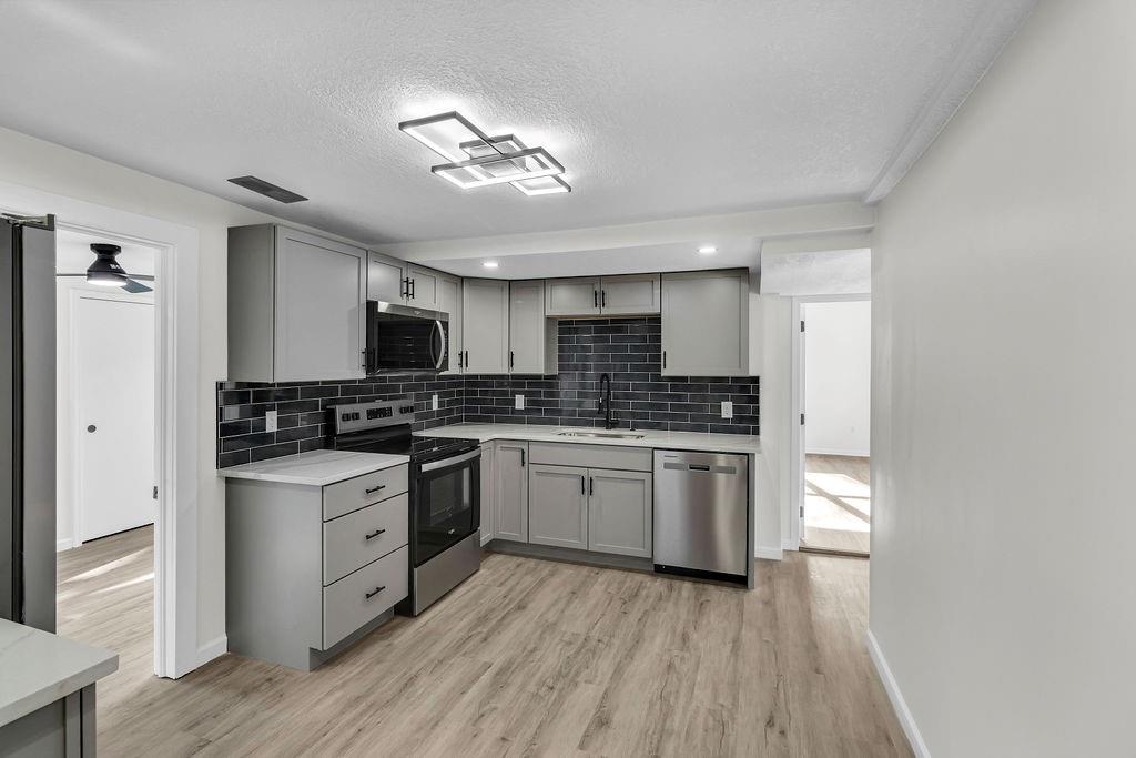 5112 Rinker Road Kansas City, MO 64129 - Photo 10 of 41