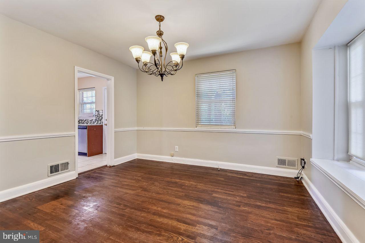 7035 Concord Road Pikesville, MD 21208 - Photo 12 of 35 Wow! Now that's a BIG Dining Room