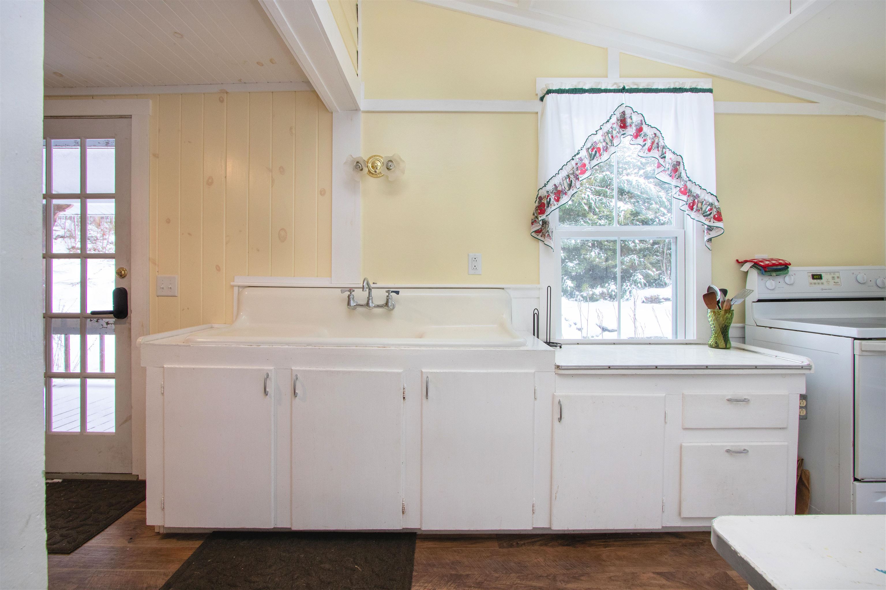 74 Birchbound Road Danville, VT 05873 - Photo 10 of 41