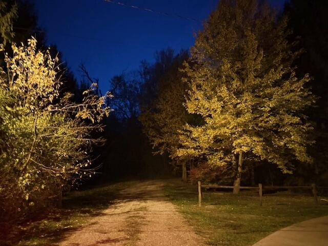 4327 Pier Road Benton Harbor, MI 49022 - Photo 7 of 35 IMG_3479