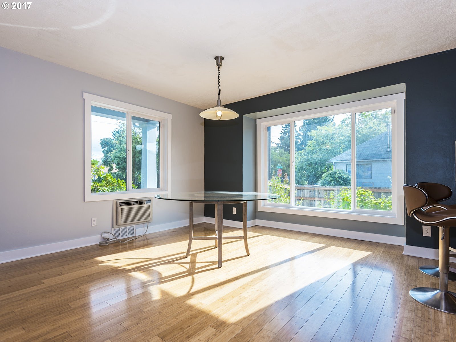 6916 Southeast Reedway Street Portland, OR 97206 - Photo 3 of 23 Gallery Image 3