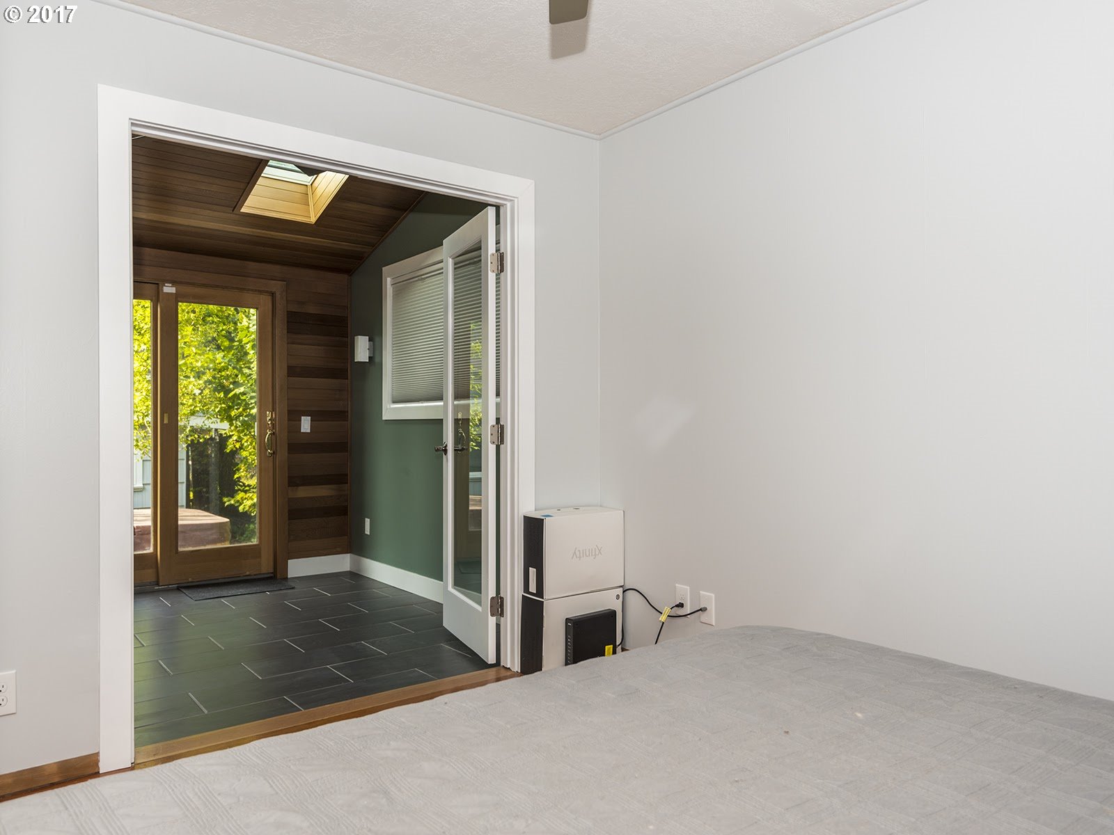 6916 Southeast Reedway Street Portland, OR 97206 - Photo 8 of 23 Gallery Image 8