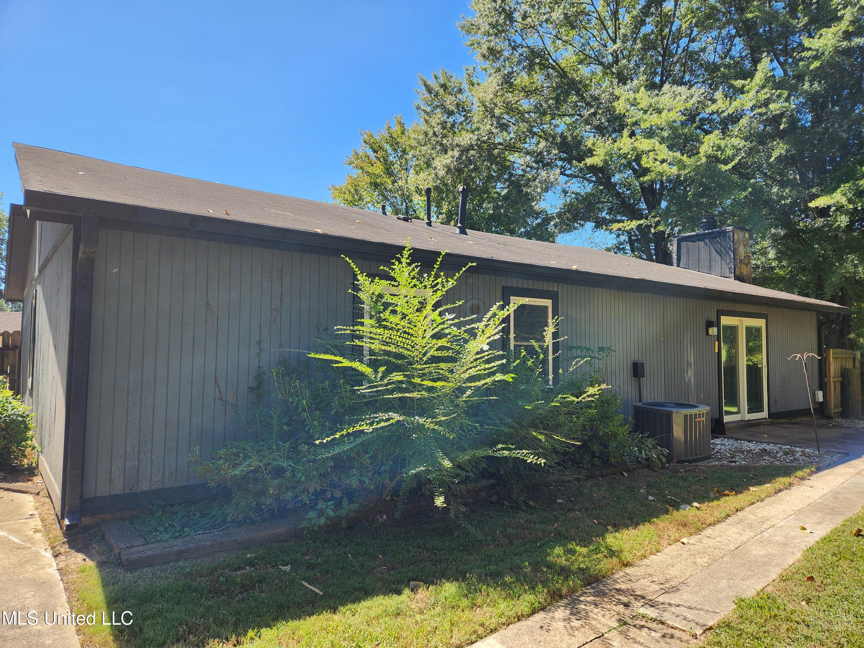 6980 River Birch Road Walls, MS 38680 - Photo 8 of 39 20220927_122328(0)