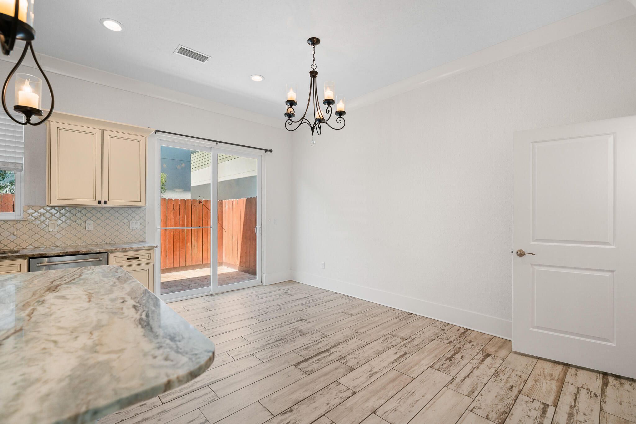 995 Airport Road, Unit 25 Destin, FL 32541 - Photo 16 of 54 995 Airport #25 MLS 23