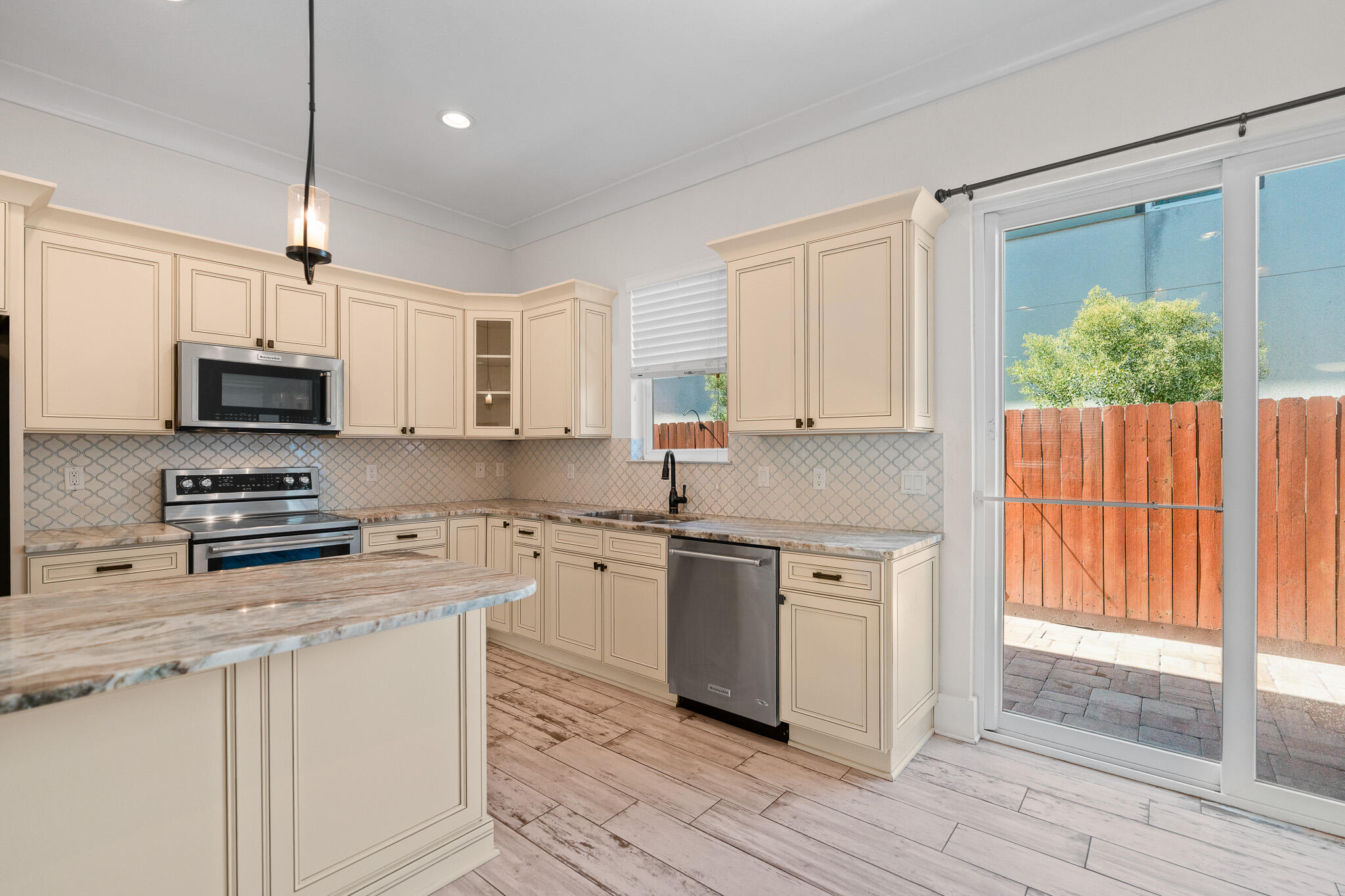 995 Airport Road, Unit 25 Destin, FL 32541 - Photo 19 of 54 995 Airport #25 MLS 26