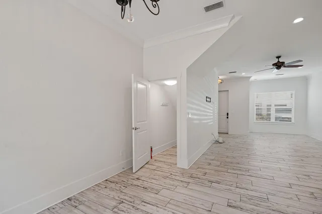 $425,000 | 995 Airport Road, Unit 25, Destin, FL 32541