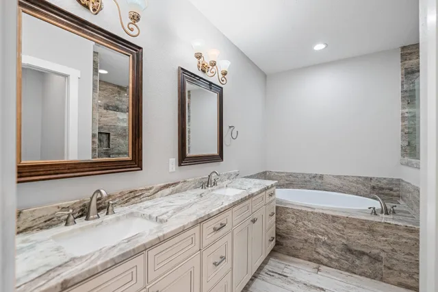 $425,000 | 995 Airport Road, Unit 25, Destin, FL 32541