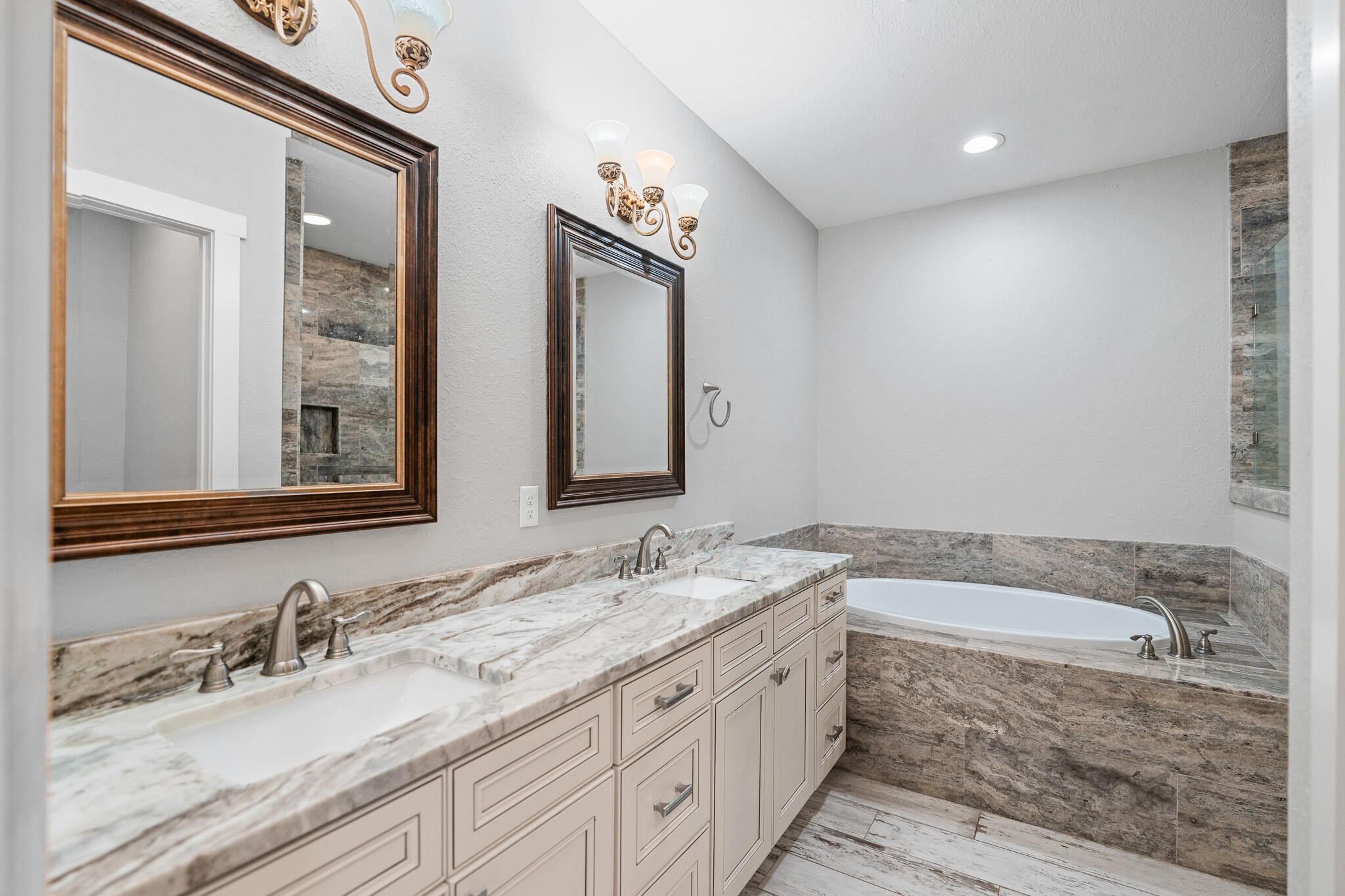 995 Airport Road, Unit 25 Destin, FL 32541 - Photo 30 of 54 995 Airport #25 MLS 37