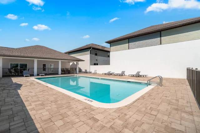 $425,000 | 995 Airport Road, Unit 25, Destin, FL 32541