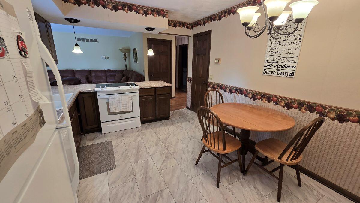 6407 Floyd Drive Springfield, OH 45502 - Photo 12 of 46