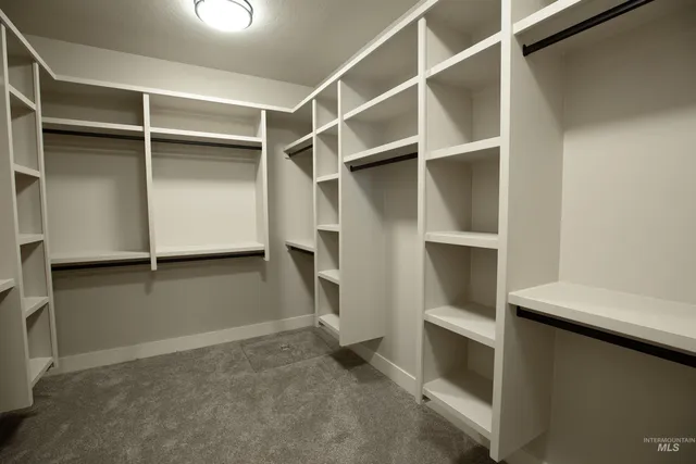 $899,900 | 132 East Heliotrope Drive, Meridian, ID 83642