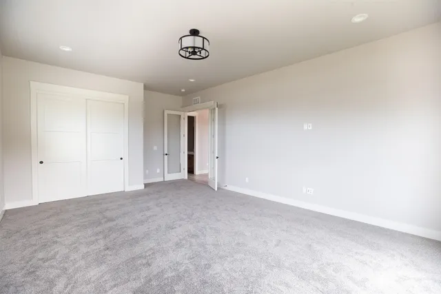 $899,900 | 132 East Heliotrope Drive, Meridian, ID 83642