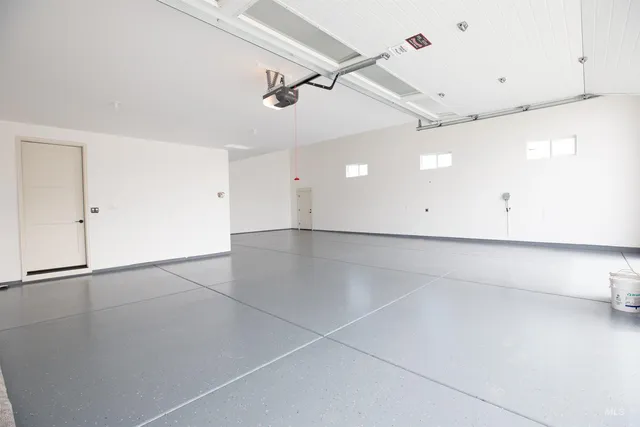 $899,900 | 132 East Heliotrope Drive, Meridian, ID 83642