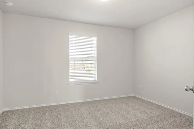 $2,000 | 12811 Village Spun Plaza, Buda, TX 78610