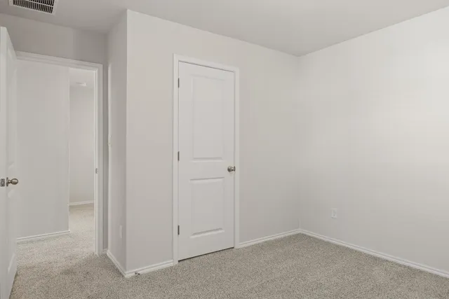 $2,000 | 12811 Village Spun Plaza, Buda, TX 78610