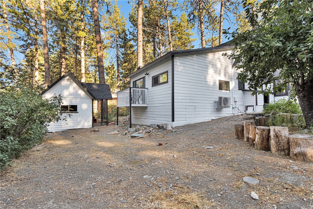 1056 Eagle Road Wrightwood, CA 92397 - Photo 35 of 53
