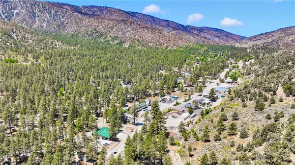 $410,000 | 1056 Eagle Road, Wrightwood, CA 92397