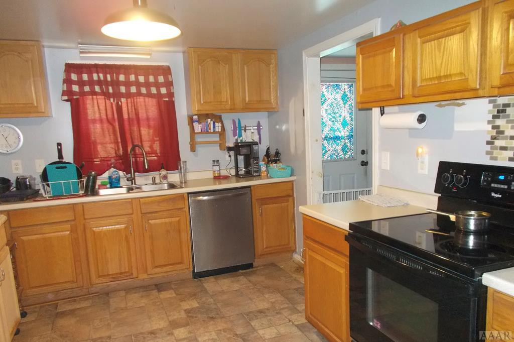 750 North Sandy Hook Road Shawboro, NC 27973 - Photo 8 of 9