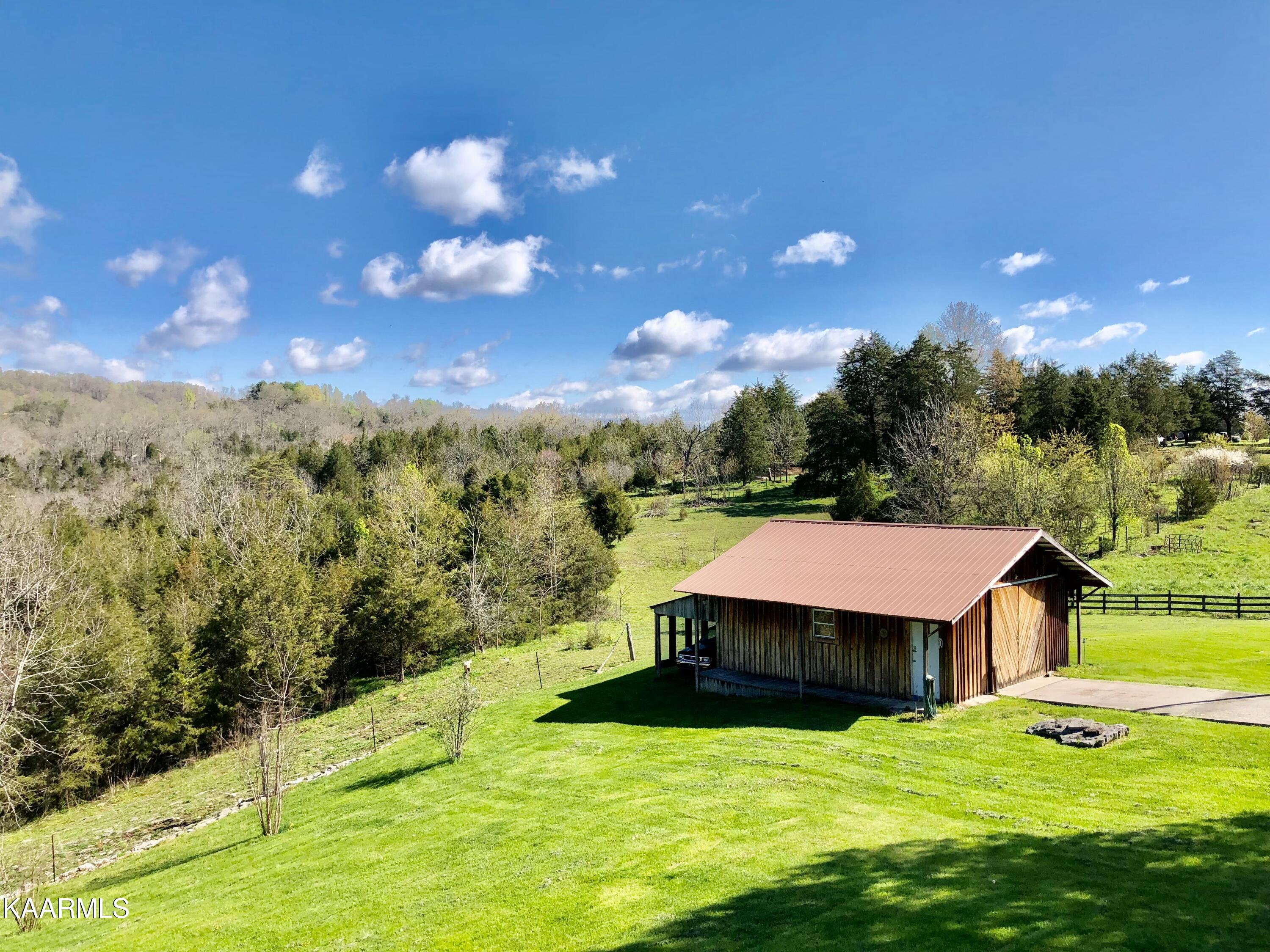 208 Bug Hole Road Cumberland Gap, TN 37724 - Photo 46 of 60 53