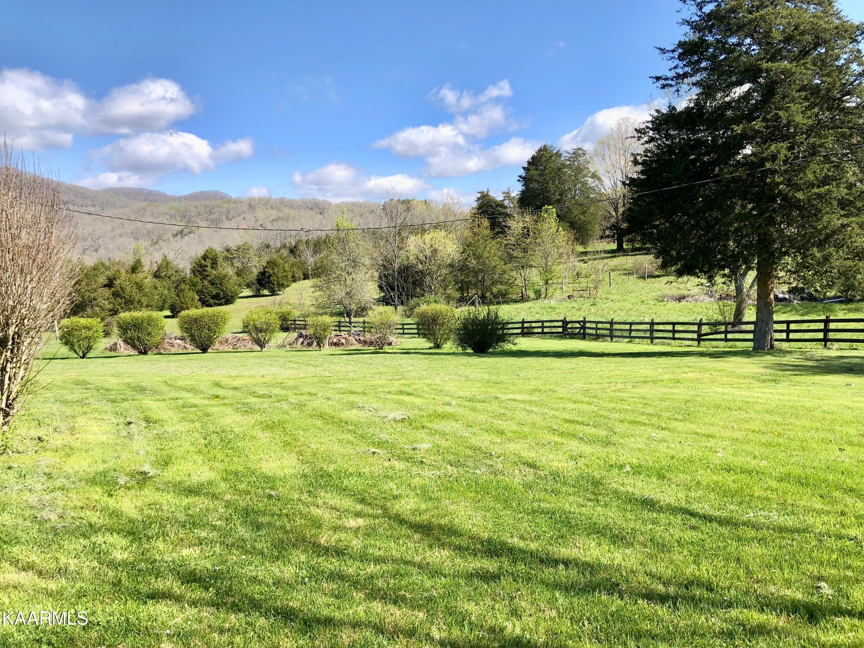 208 Bug Hole Road Cumberland Gap, TN 37724 - Photo 53 of 60 60