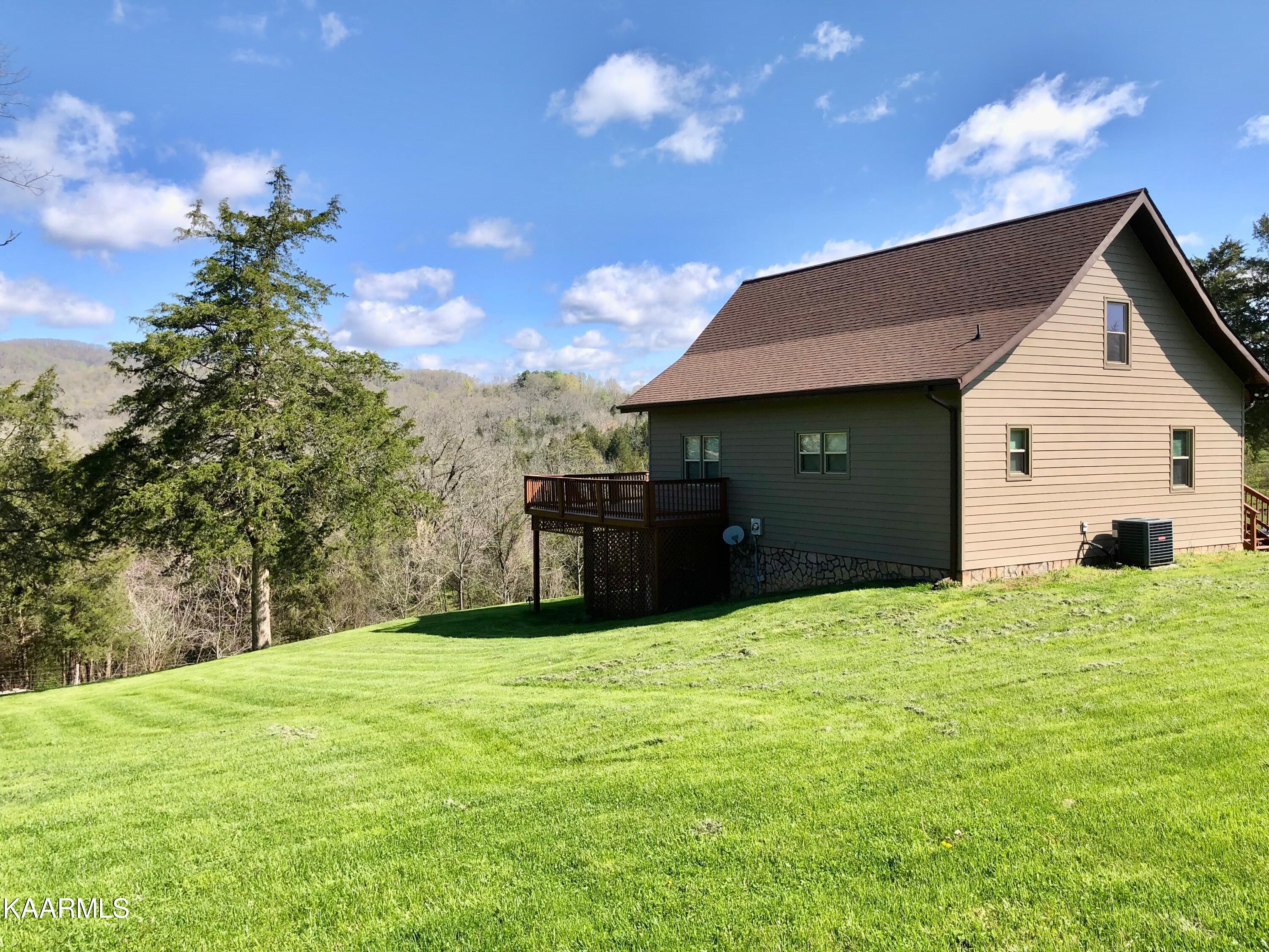 208 Bug Hole Road Cumberland Gap, TN 37724 - Photo 6 of 60 8
