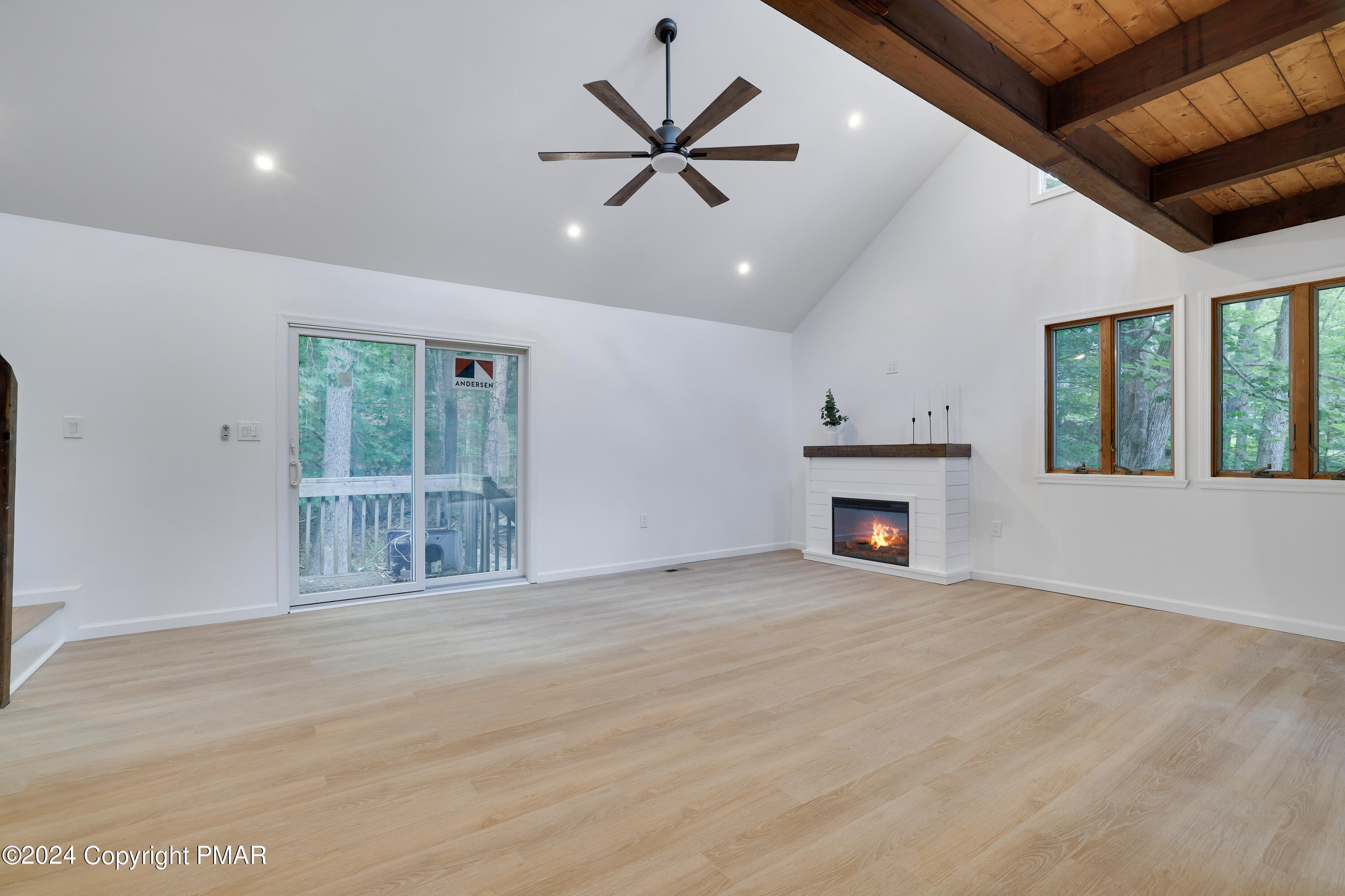 6339 Decker Road Bushkill, PA 18324 - Photo 4 of 58 4-Living Area 3