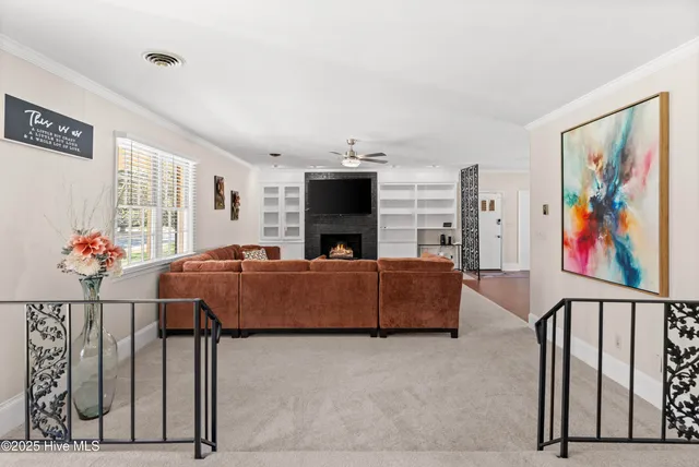 $334,500 | 114 West Murray Street, Wallace, NC 28466