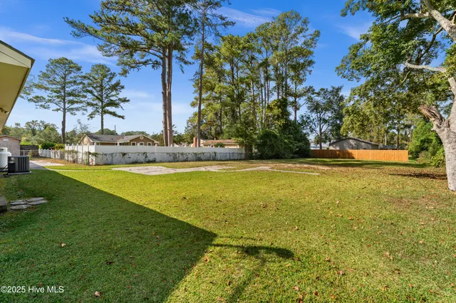 $334,500 | 114 West Murray Street, Wallace, NC 28466