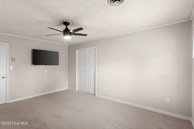 $334,500 | 114 West Murray Street, Wallace, NC 28466