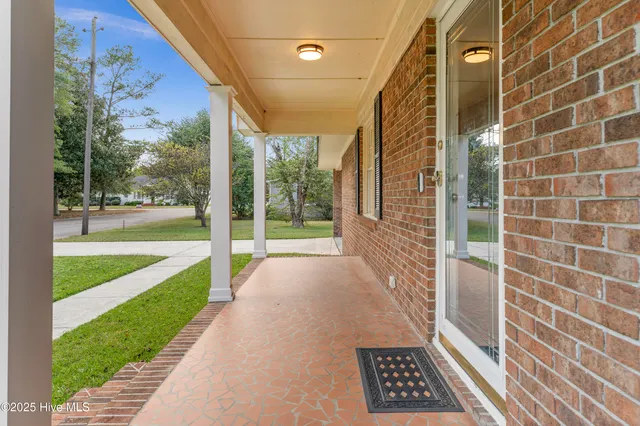 $334,500 | 114 West Murray Street, Wallace, NC 28466