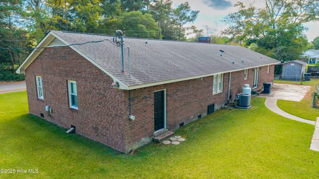 $334,500 | 114 West Murray Street, Wallace, NC 28466