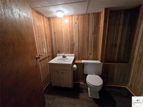 $247,500 | 1006 East Palmer Place, Clinton, MO 64735