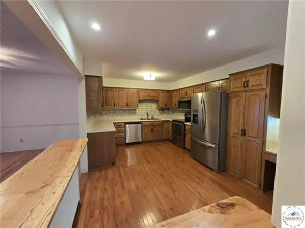 $247,500 | 1006 East Palmer Place, Clinton, MO 64735