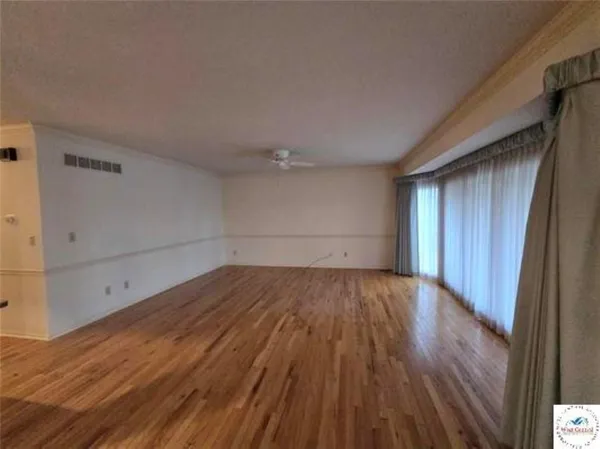 $247,500 | 1006 East Palmer Place, Clinton, MO 64735