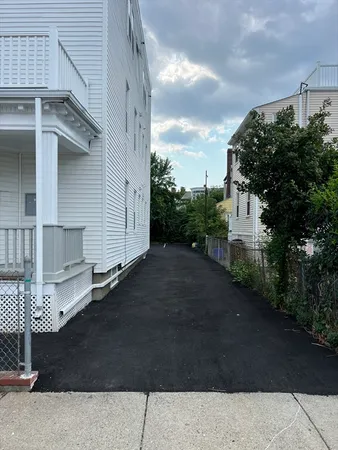 $3,400 | 132 Buttonwood Street, Unit 1, Boston, MA 02125