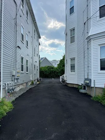 $3,400 | 132 Buttonwood Street, Unit 1, Boston, MA 02125