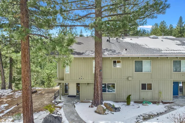 $1,388,000 | 941 Miners Ridge Court, Unit 4, Incline Village, NV 89451
