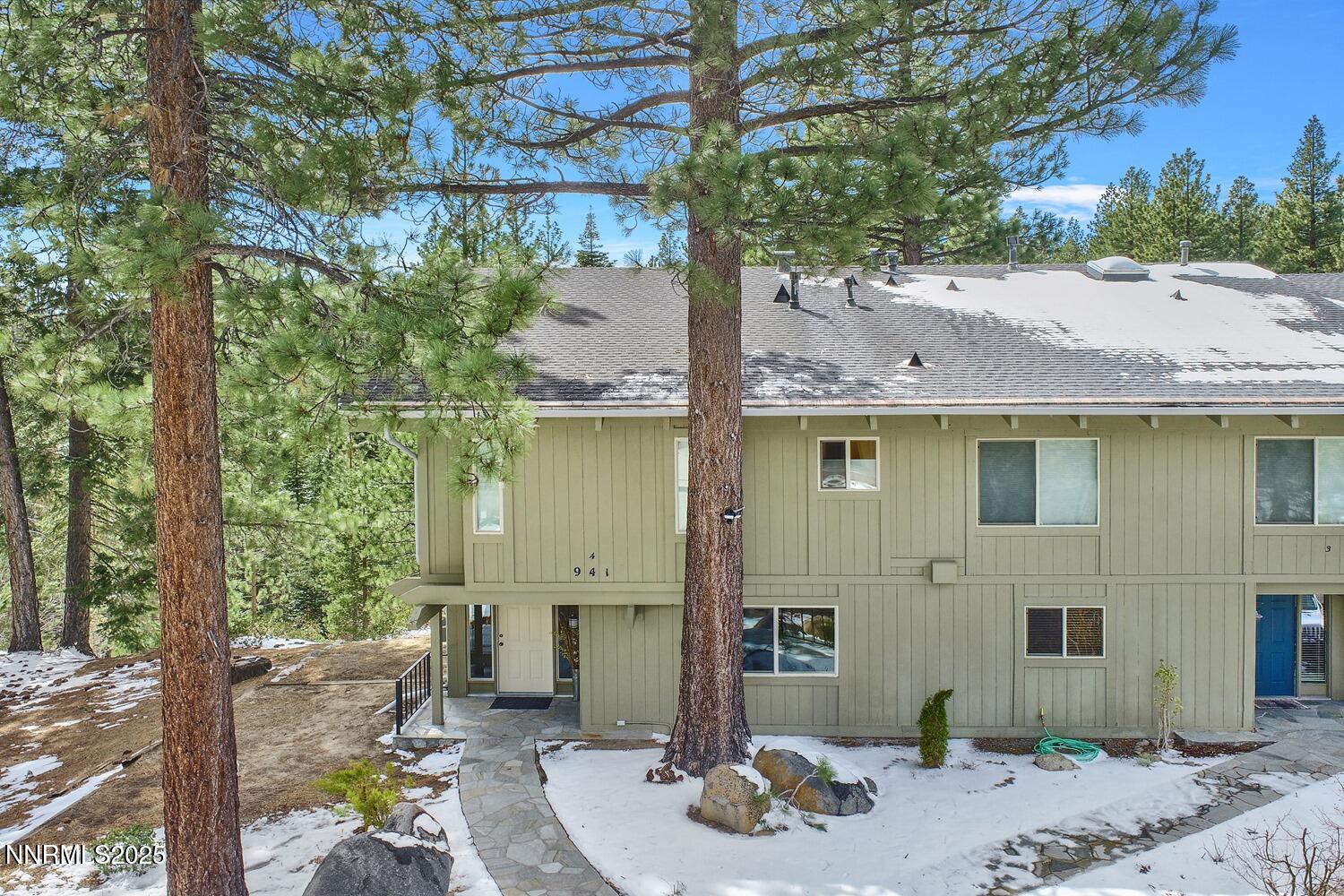 941 Miners Ridge Court, Unit 4 Incline Village, NV 89451 - Photo 12 of 33 a32