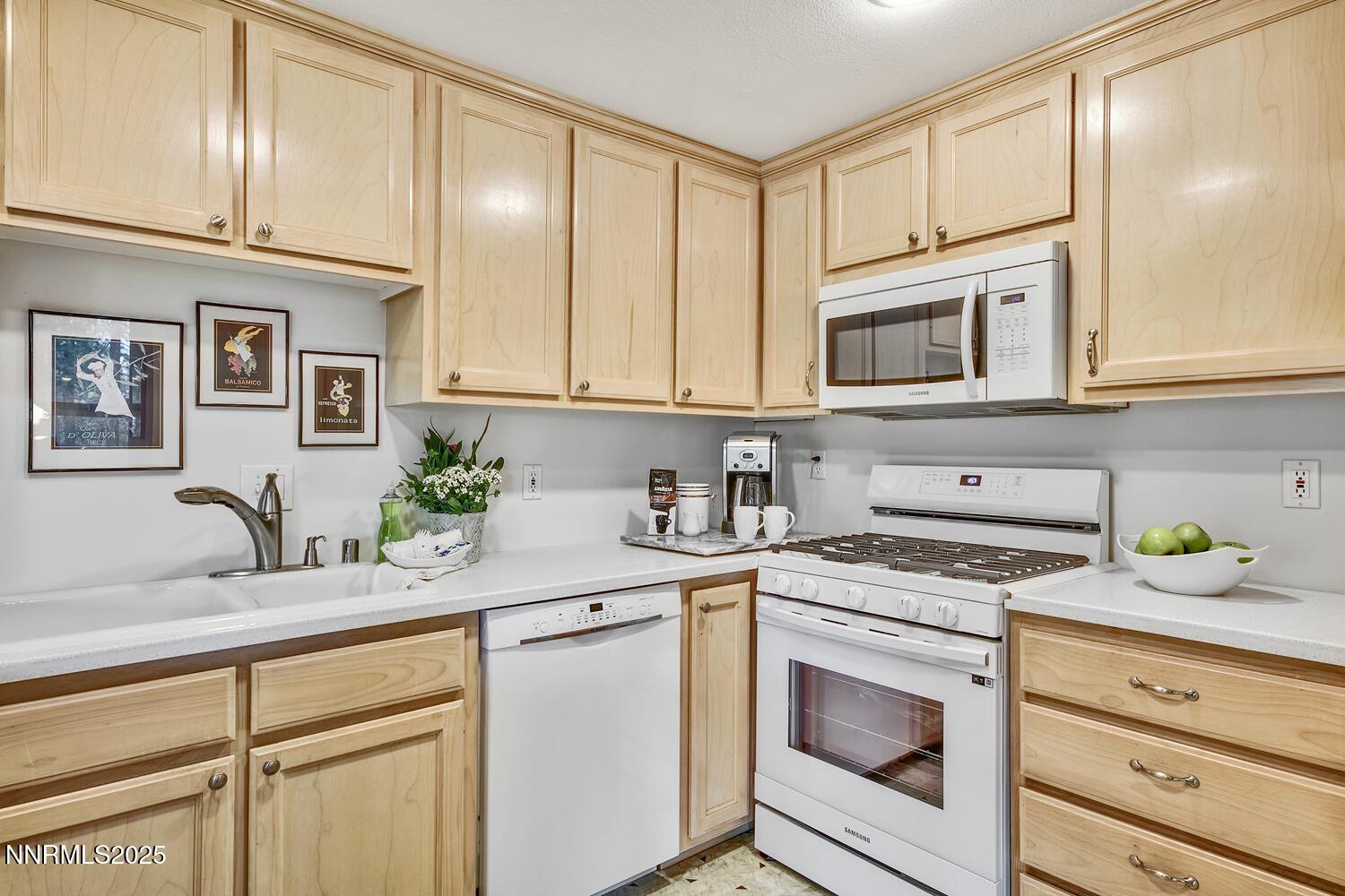 941 Miners Ridge Court, Unit 4 Incline Village, NV 89451 - Photo 24 of 33 a11