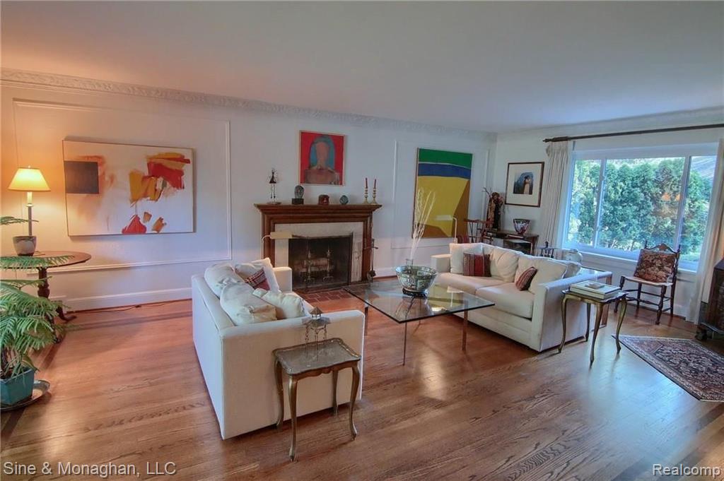 904 Pemberton Road Grosse Pointe Park, MI 48230 - Photo 2 of 30