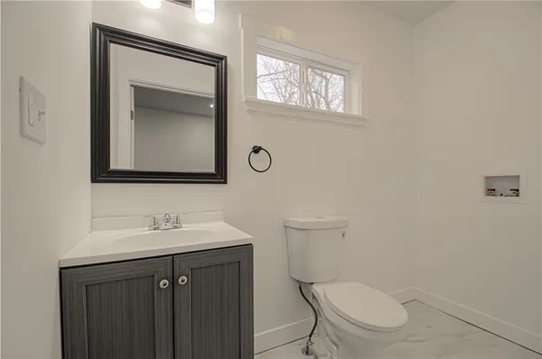 $249,000 | 6000 Northeast 52nd Street, Kansas City, MO 64119