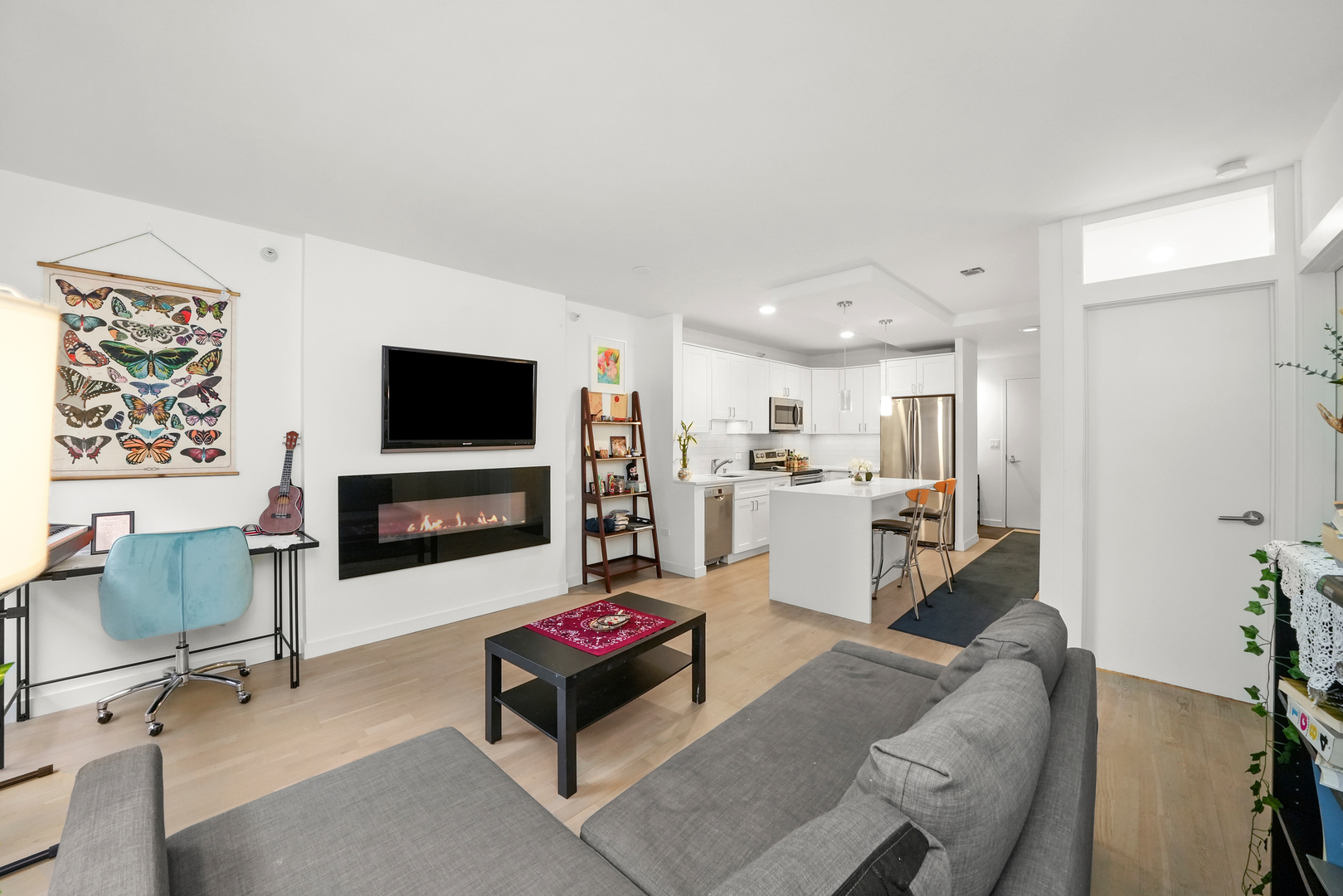 222 North Columbus Drive, Unit 1806 Chicago, IL 60601 - Photo 8 of 29 Gallery Image 8