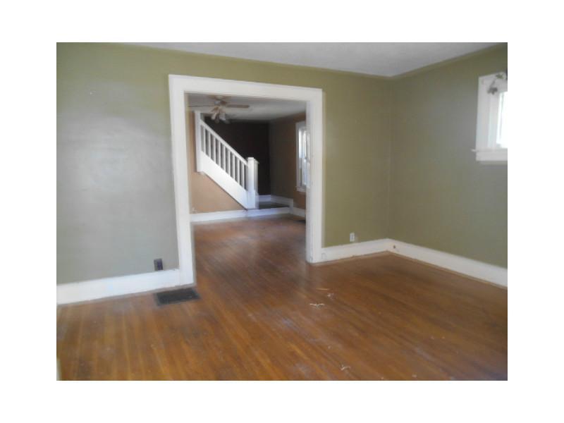 360 East Cecil Street Springfield, OH 45503 - Photo 6 of 20