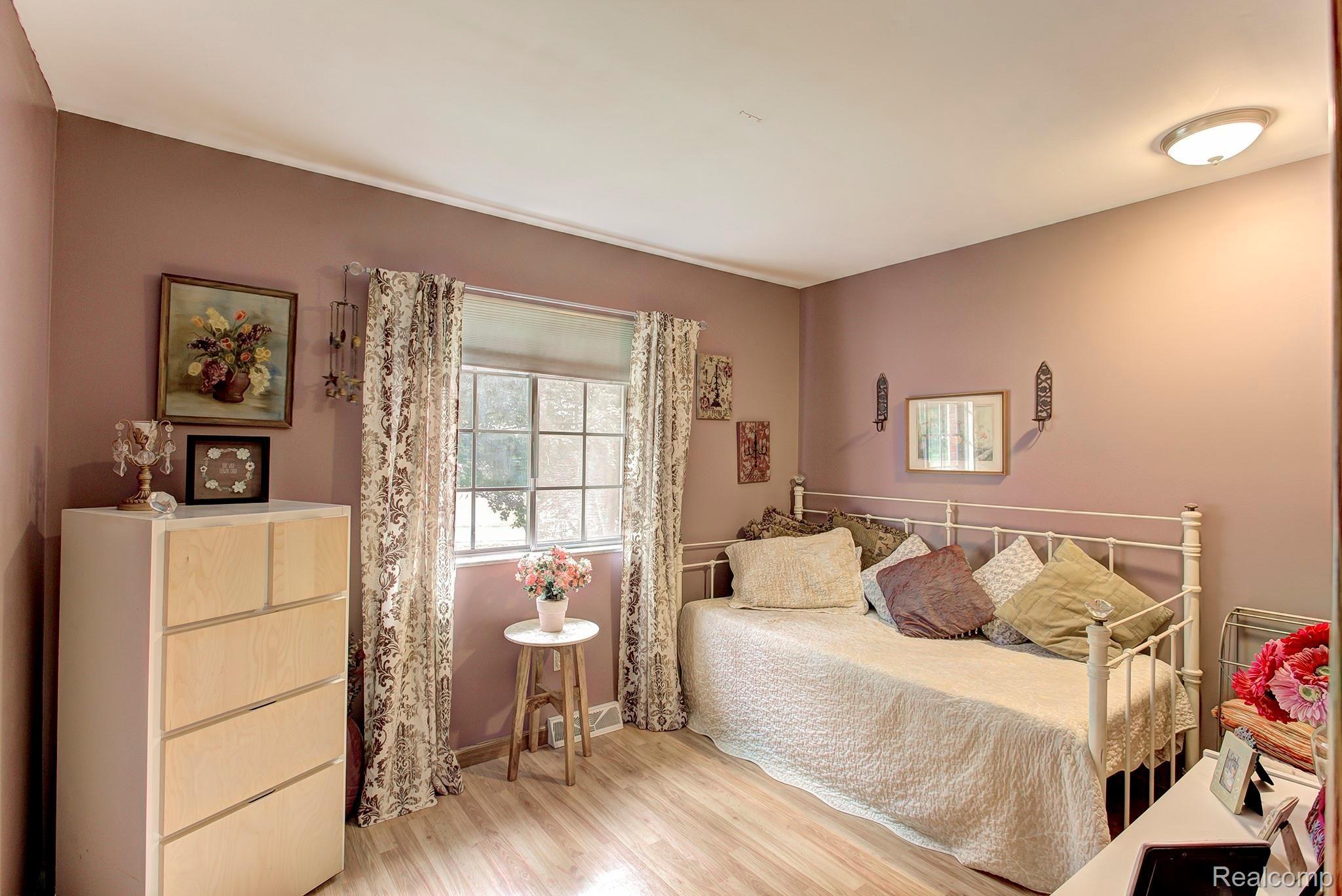 2611 Bullard Road Hartland, MI 48353 - Photo 11 of 33 28.jpg