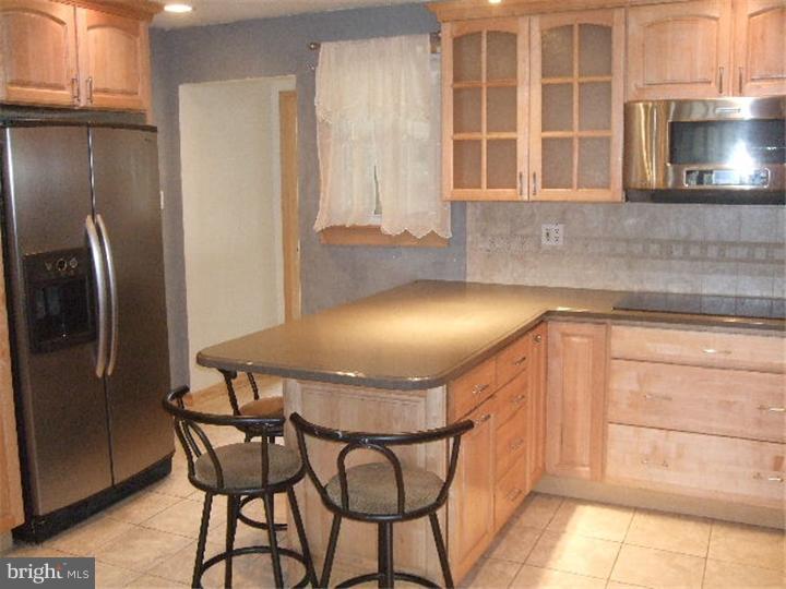 1198 Clayton Road Williamstown, NJ 08094 - Photo 4 of 18 Kitchen