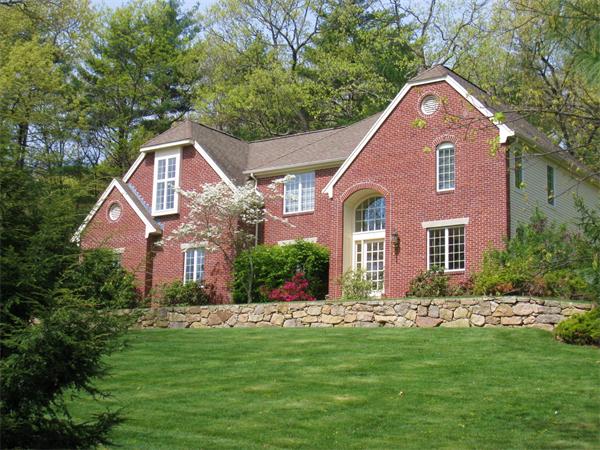 7 Stoney Brook Road Hopkinton, MA 01748 - Photo 1 of 24 Gallery Image 1