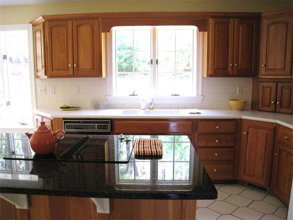 7 Stoney Brook Road Hopkinton, MA 01748 - Photo 3 of 24 Gallery Image 3