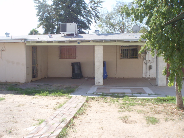 4756 East Apollo Road Phoenix, AZ 85042 - Photo 4 of 11 Patio